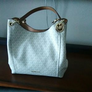 MK purse